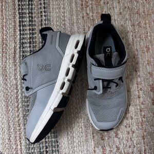 On Running Kids' Sneakers in Gray and Black